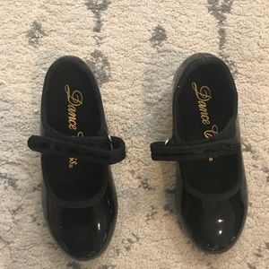 Toddle girl tap shoes